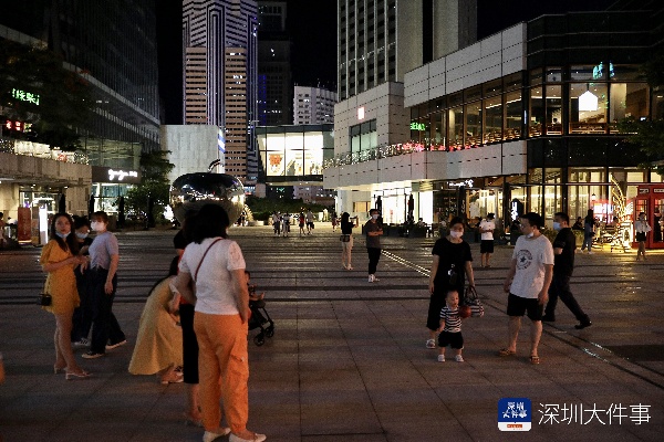 夜间经济崛起，深圳的夜晚，如何利用多元化的途径赚钱