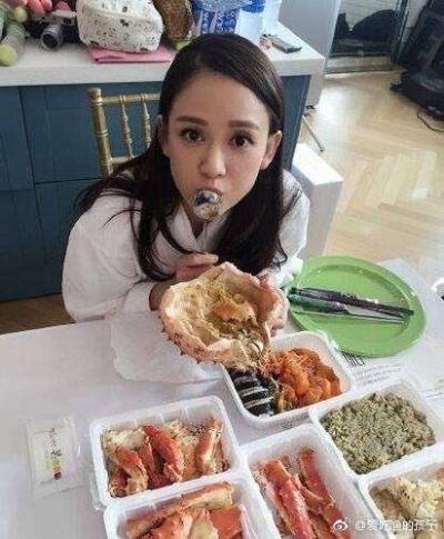 女明星做什么美食赚钱？