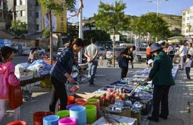 山区摆摊赚钱攻略，如何在贫困山区开展小生意