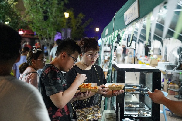 美食集市做什么赚钱最快？