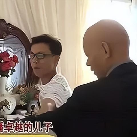 刚成年做什么比较赚钱？